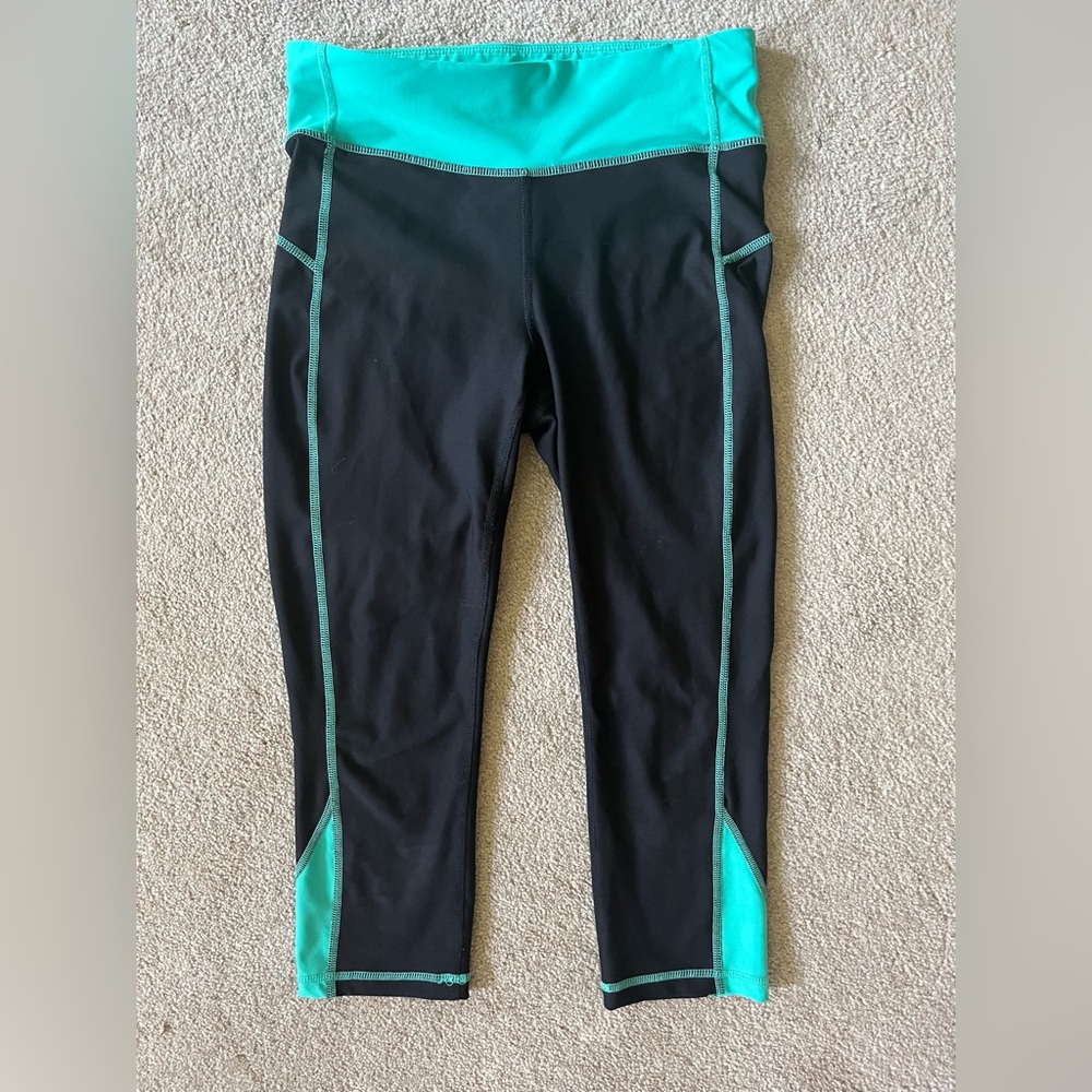 Xersion Capris Size small